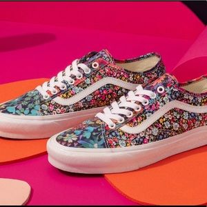 NIB Liberty of London x Vans Old School floral pattern sneakers 36.5 6.5